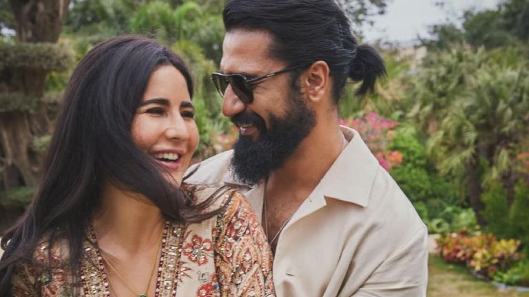 katrina kaif and vicky kaushal make our hearts flutter with the new mushy pics from anant ambanis pre wedding bash196651294538750045 BHARTIYE KHABAR